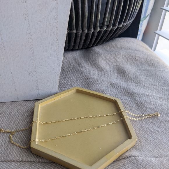 10K Solid Gold Singapore Chain Necklace "Weavers of Connection" necklace - Picture 4 of 16